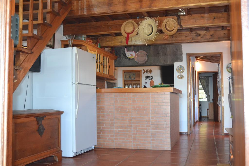 Гостевой дом Casa Doce Mar Feteira  Экстерьер фото